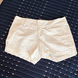 Lilly Pulitzer White 100% Cotton Callahan Shorts